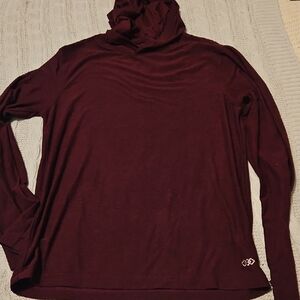 Mens Small Burgundy Long Sleeve Hooded Top